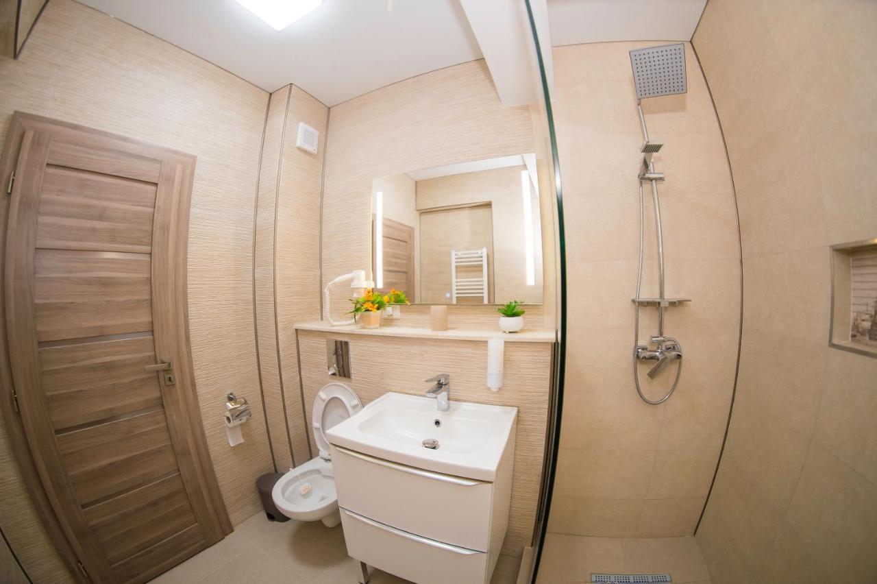 Golden Shell Apartment Mamaia Nord Năvodari Exteriör bild