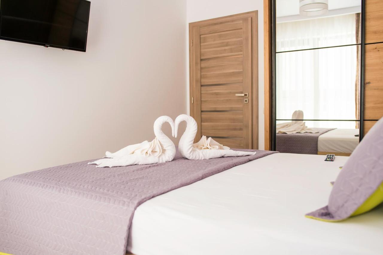 Golden Shell Apartment Mamaia Nord Năvodari Exteriör bild